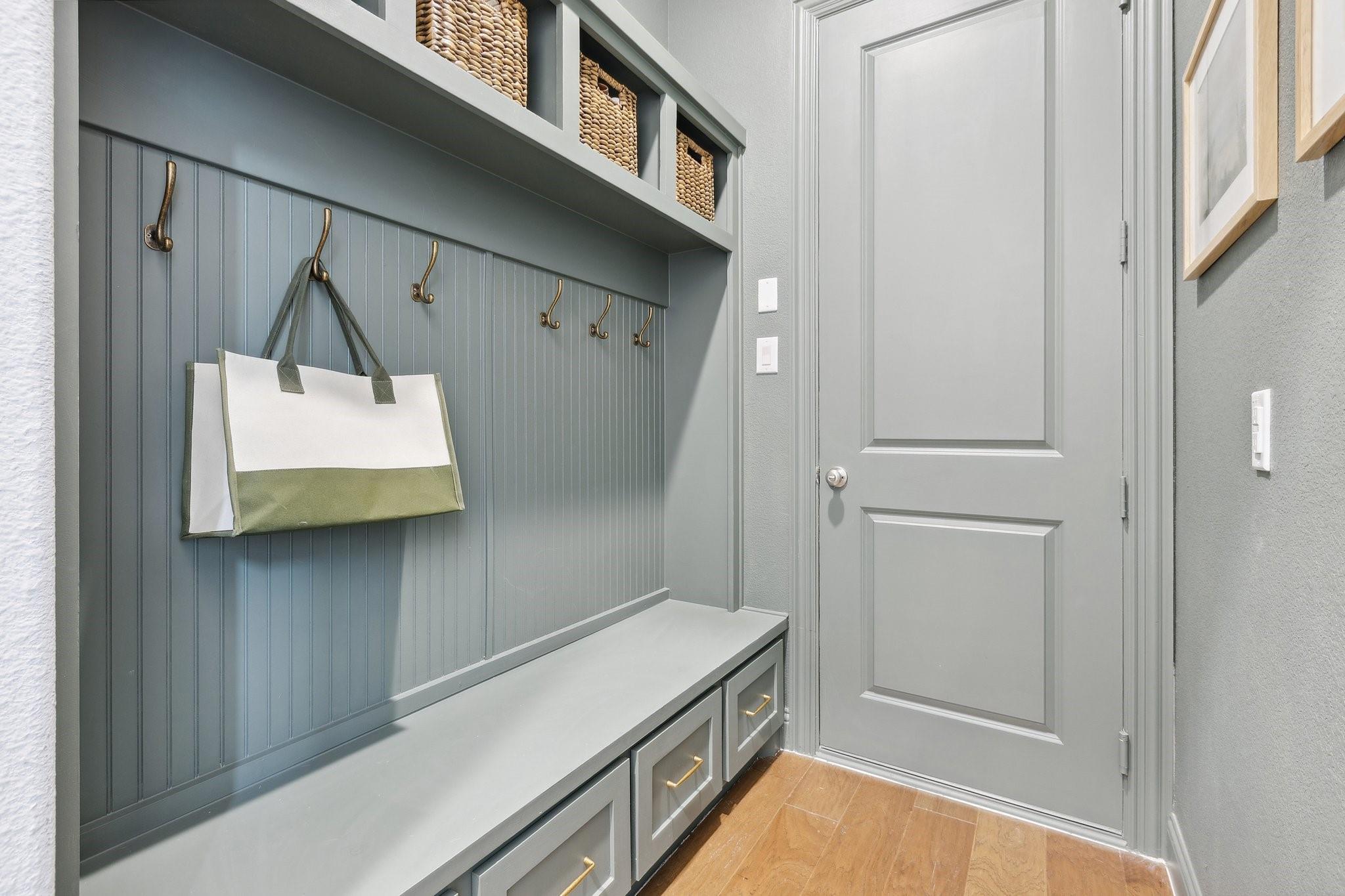1021 Amber Knoll Mud Room