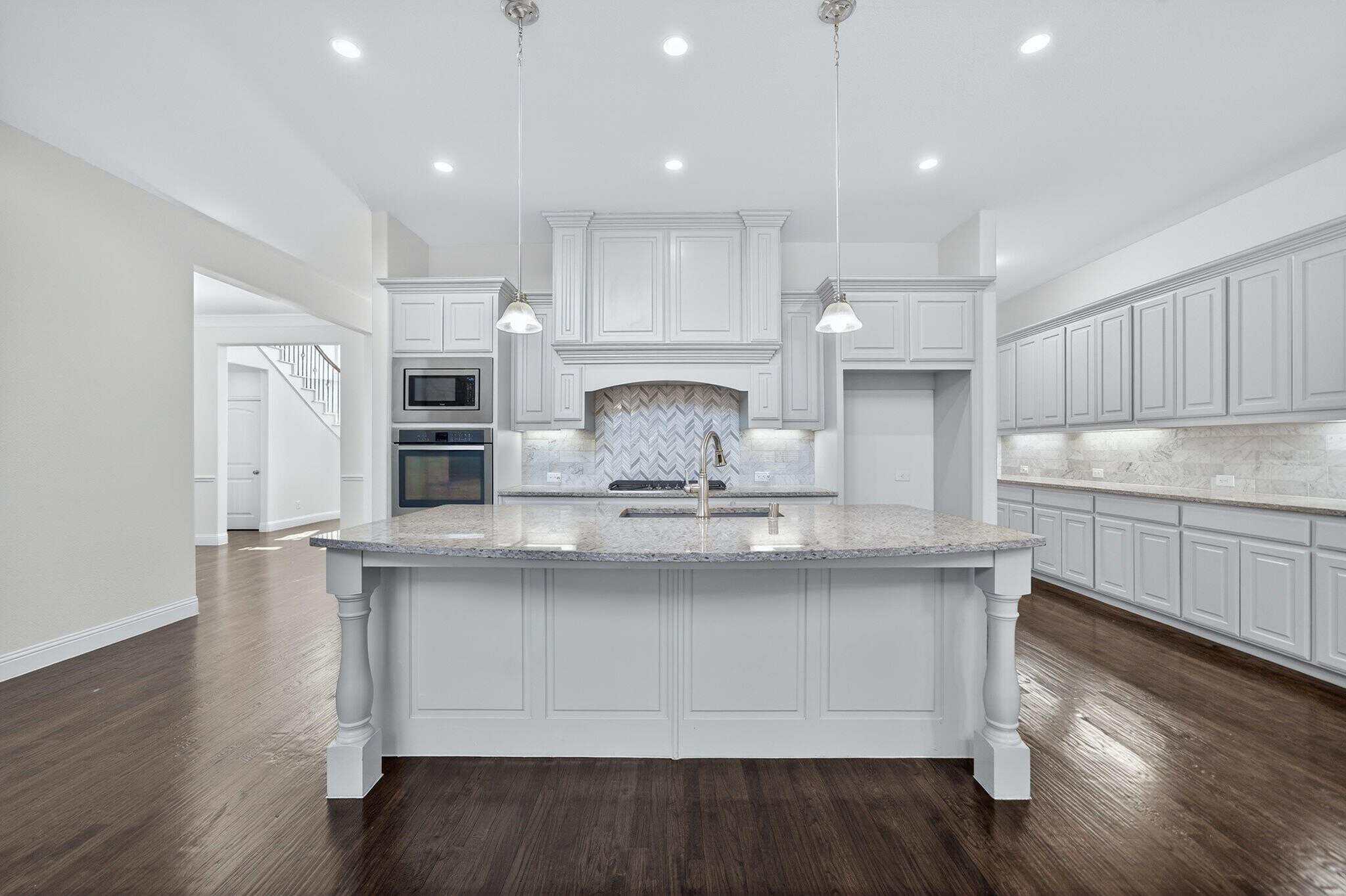 922 Amber Knoll Drive Kitchen