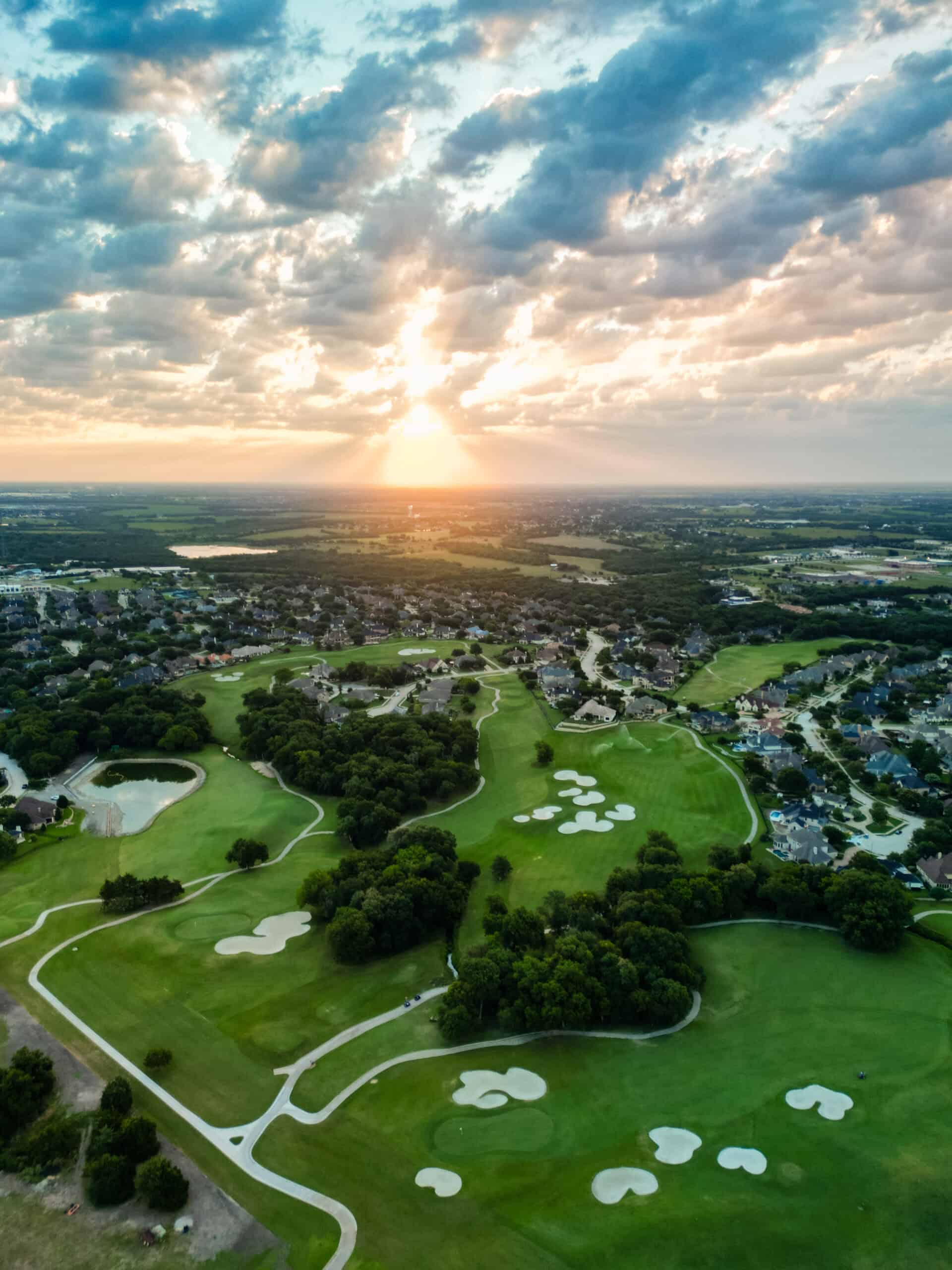 Buffalo Creek features many amaneities including a country club